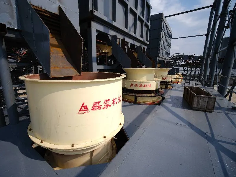 линия дробления и обогащения руды