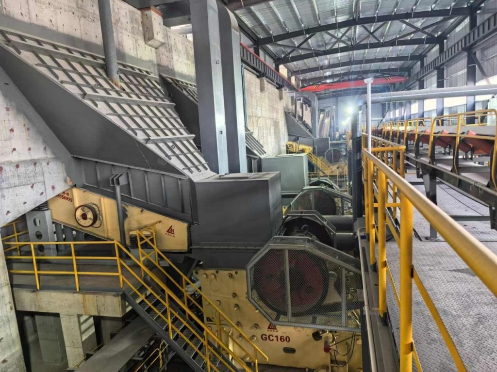 Щековая дробилка GC160 в комплексной линии дробления и грохочения