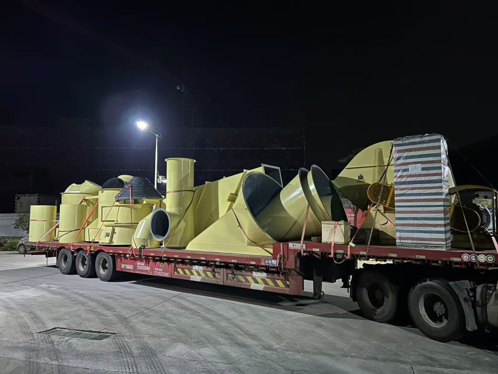 Ночная погрузка дробильного оборудования Leimeng для зарубежной поставки
