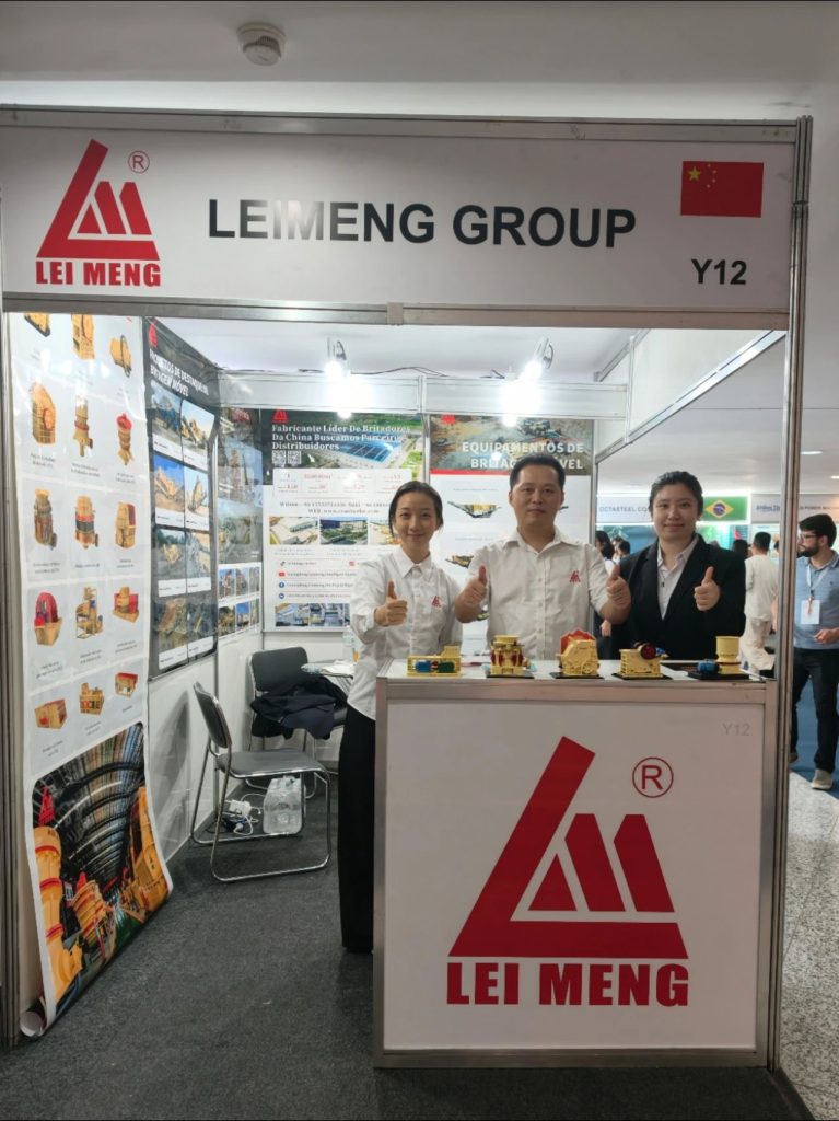 Стенд Leimeng Group Y12 на EXPOSIBRAM 2026 демонстрирует решения для дробления, грохочения и мобильного дробления в Бразилии.